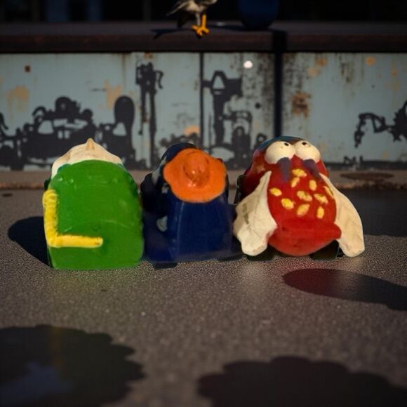 Trash Pack TRASH WHEELS Rubber Squishy Cars Splatter Fly Muck Truck T Ractor A3 - Picture 3 of 10